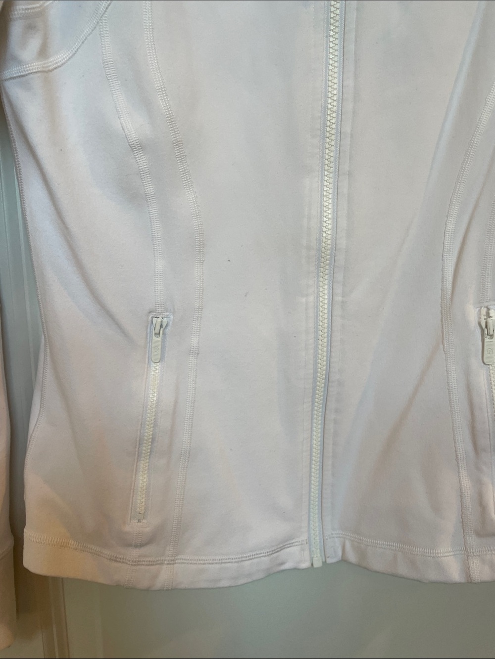 lululemon athletica White Full-Zip Women's Jacket - Picture 3 of 4
